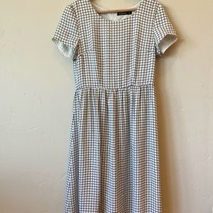 Mikarose midi white grid dress